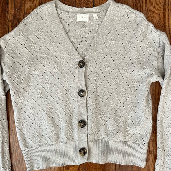 Gray Button Patterned Sweater - Picture 2 of 3